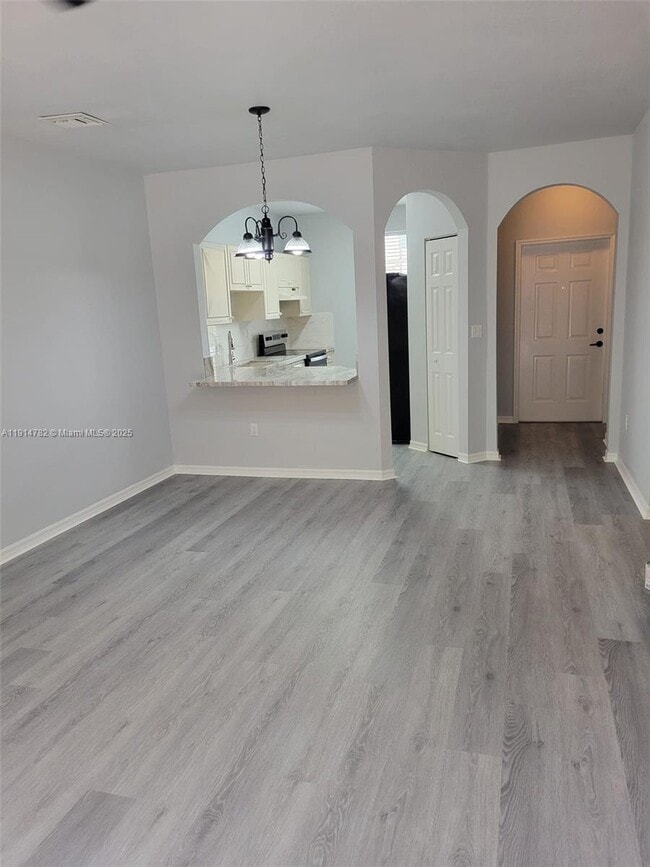 Photo - 751 SE 2nd St