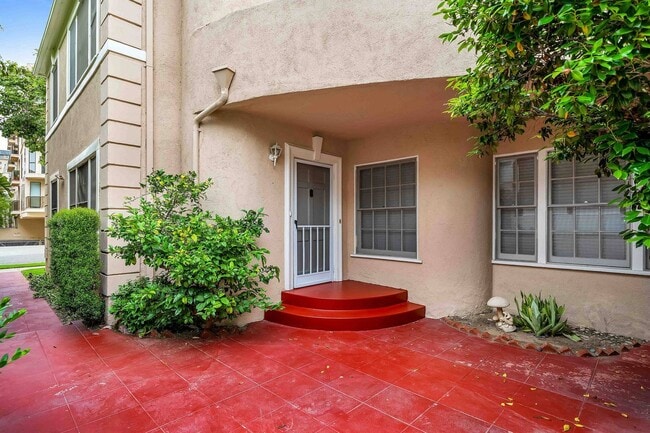 Photo - Large unit walking distance to the triangle! Unit A