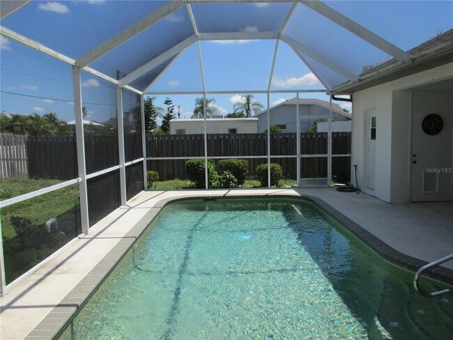 Photo - 23404 Peachland Blvd