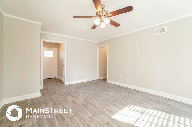 Photo - 1811 Tissington Dr