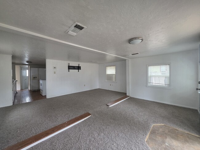 Photo - 1155-MHH1155 N 1st St