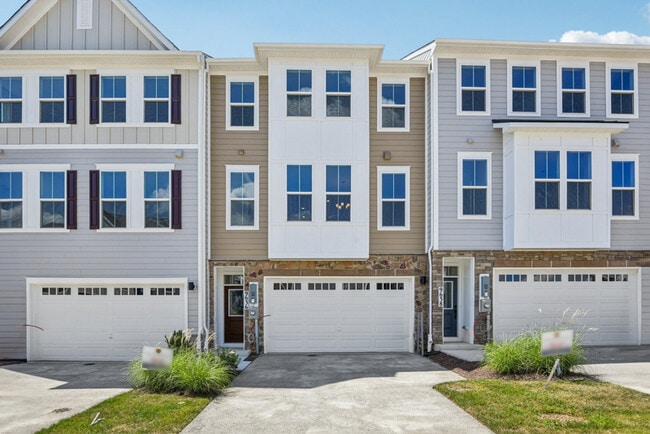 Building Photo - 9636 Killenney Pl