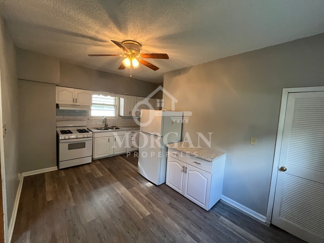 Photo - 623 W Jefferson St