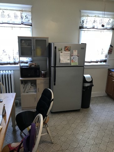 Building Photo - 639 Morris St Unit 2