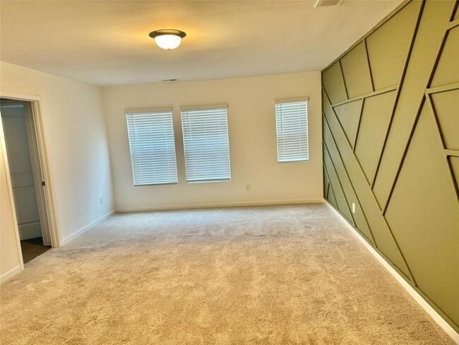 Photo - 1151 Lossie Way