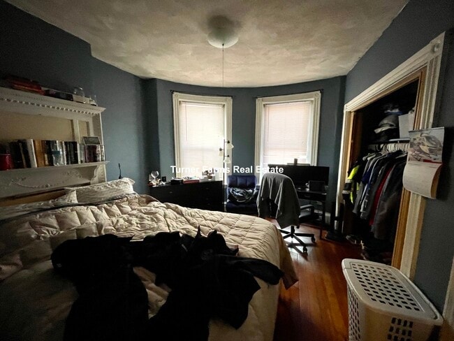 Building Photo - 13 Perry St Unit 1 Rental
