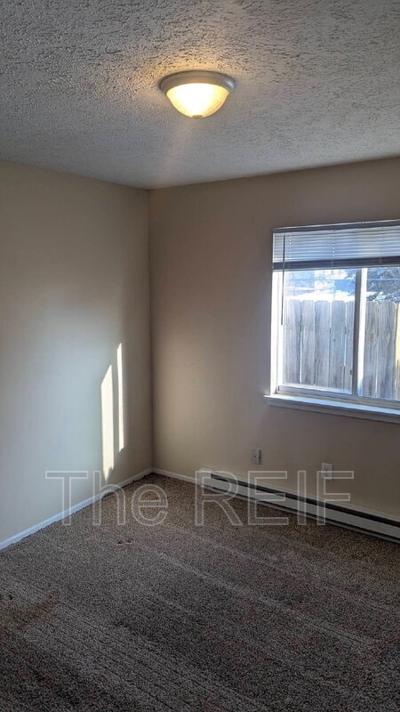 Photo - 721 Peachtree Pl