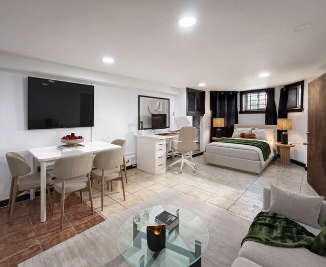 Building Photo - 6 Dwight St Unit #B