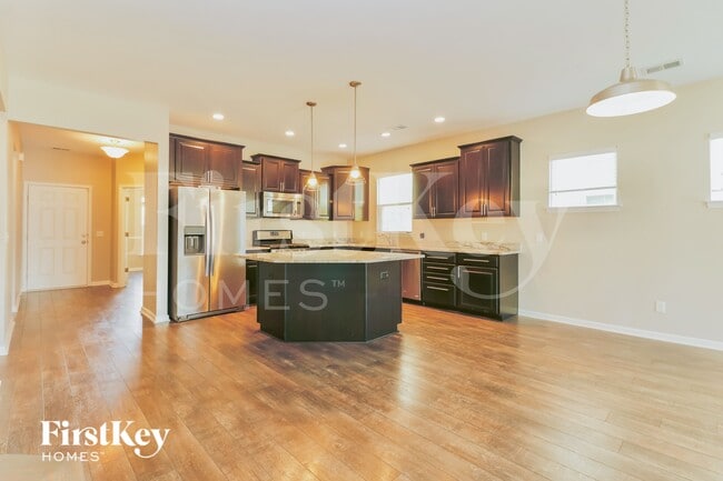 Photo - 220 Foxbank Plantation Blvd