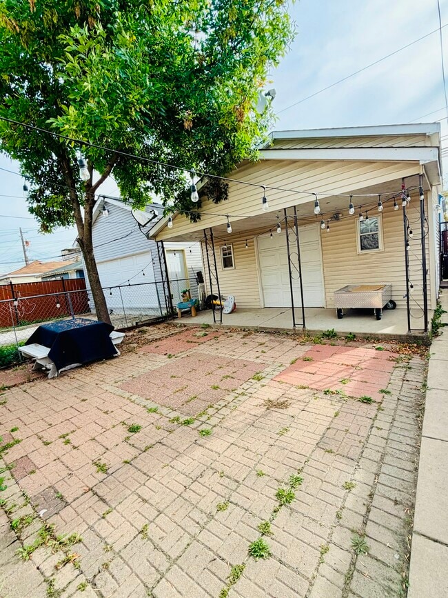Photo - 4313 N Bernard St Unit 2