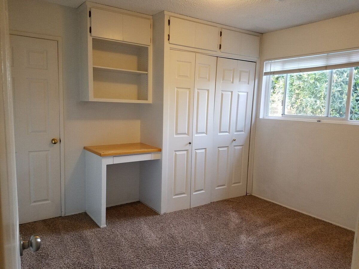 Photo - 3bd/2ba House w/ Large Backyard, Available August 7, 2026