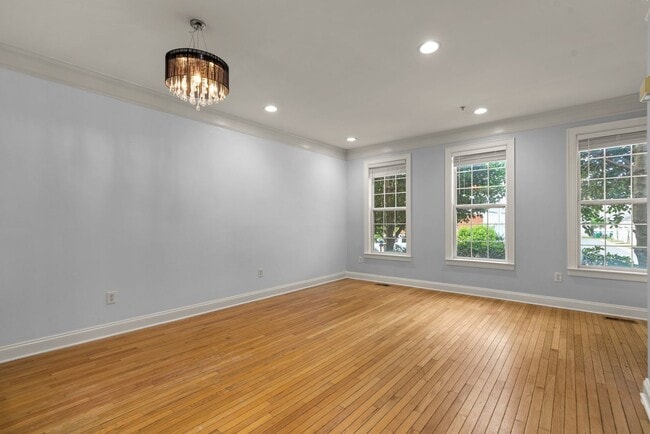 Photo - 2 Bed 2.5 Bath - Lakelands Townhome - Deta...