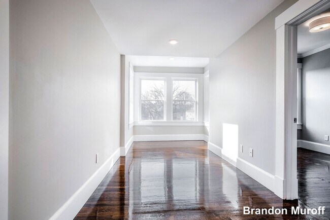 Photo - 59 Strathmore Rd Unit 3