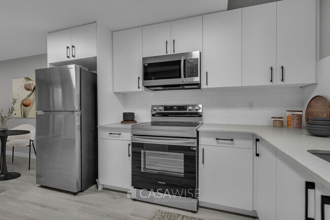 Photo - 11329-11126 126 St NW Unit Bsmt