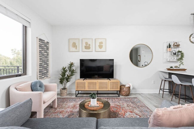 Photo - 5858 N College Ave Unidad ID1014519P