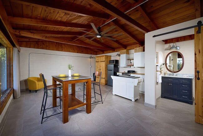 Photo - 2136 Foothill Dr Unit 2