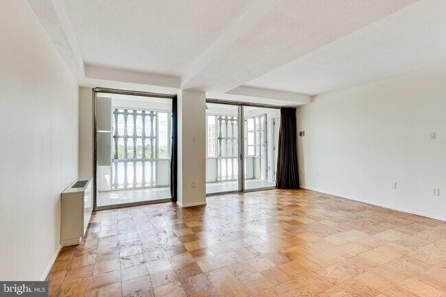 Building Photo - 1311 Delaware Ave SW Unit S631 Rental