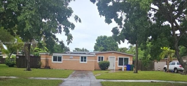 Building Photo - 1308 NW 58th Terrace Rental
