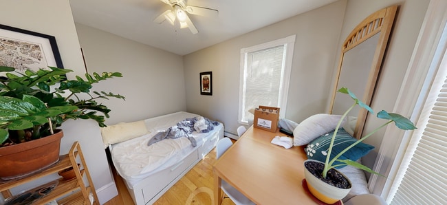 33 Pleasant St Unidad 2