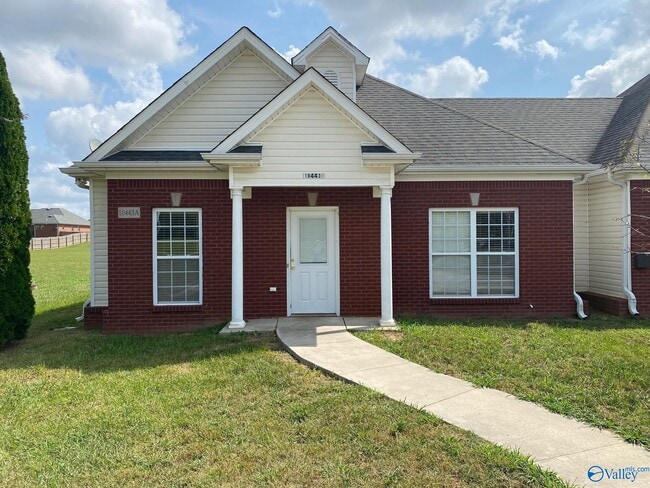 Building Photo - 10443 Wall Triana Hwy Rental
