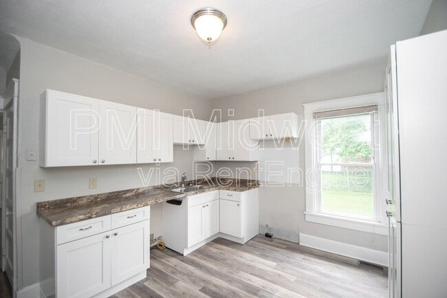 Photo - 1543 E Ohio St