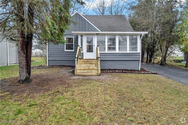 Building Photo - 12931 Fruitside Rd Rental