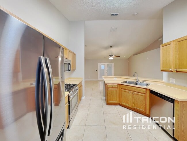 Photo - 335 Heritage Estates Ln