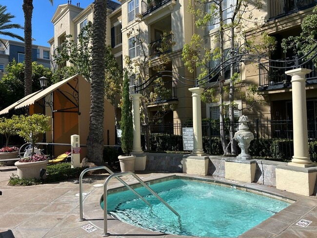 Photo - Beautiful 1 Bed, 1 Bath Condo for Lease in Watermarke – Irvine