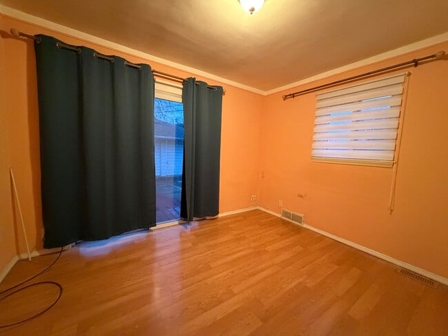 Photo - 25125 Campbell Ave