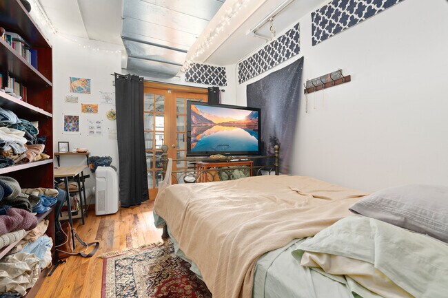 Photo - 164 Mulberry St Unit 4