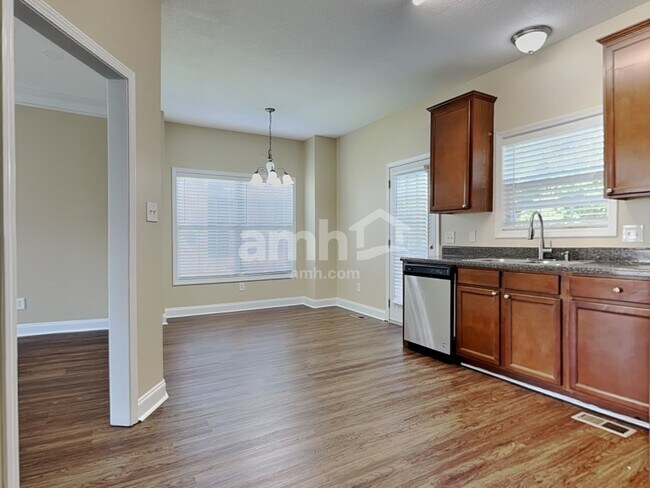 Photo - 5721 Rhyne Cove Ln