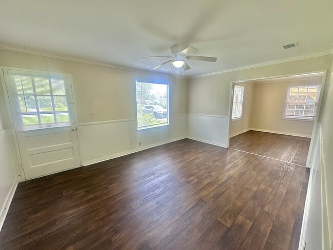 Photo - 1604 Garland Pl