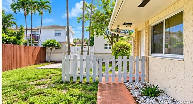 812 NE 2nd St Unidad 2