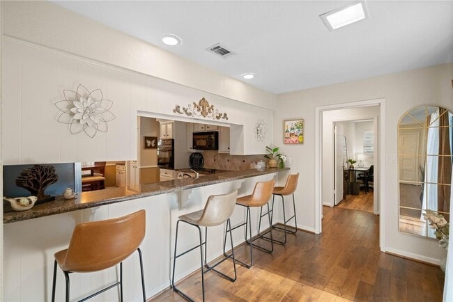 Photo - 367 Westview Ln