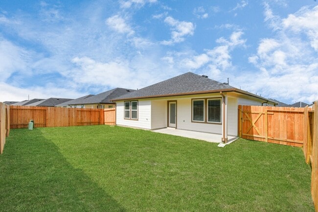 Photo - 1110 Fringed Bluestar Dr