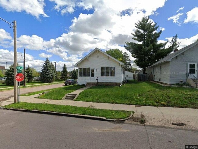 Building Photo - Home for Rent Unit 1700 S 9th Ave