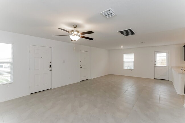 Photo - 3323 Beckwith Wy