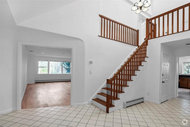 Building Photo - 11 Overlook Way Rental