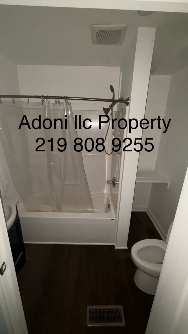 Photo - 1503 Summer St