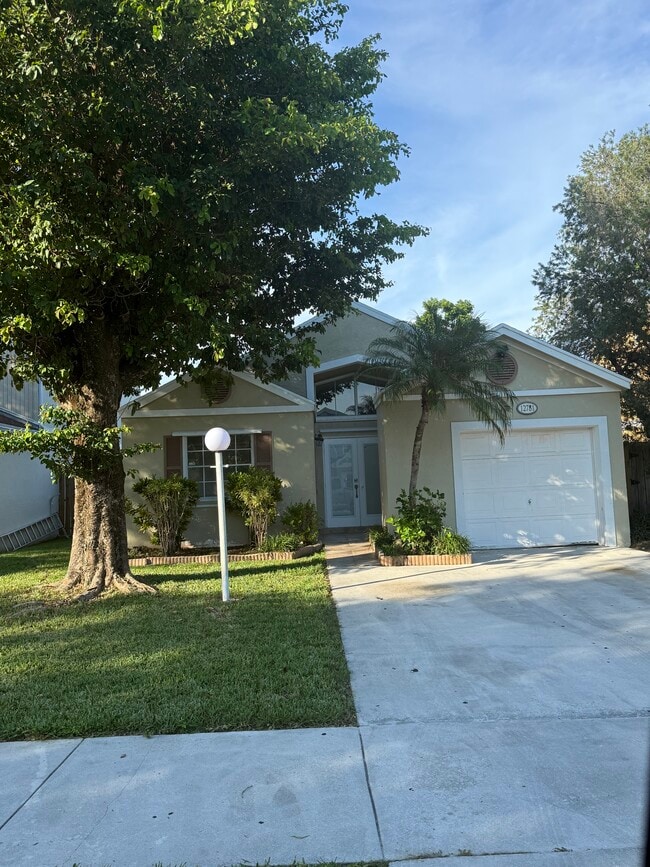 Building Photo - 12781 SW 146th Ln Rental