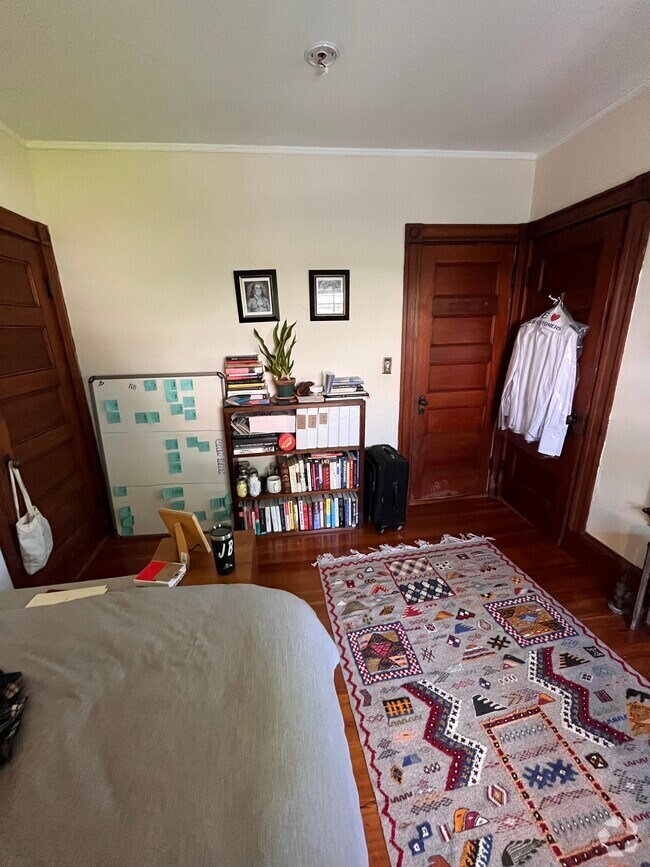 Building Photo - 3 Hammond St Unit 3 Rental