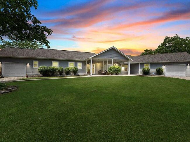 Photo - 319 Cliffhouse Rd Unit B