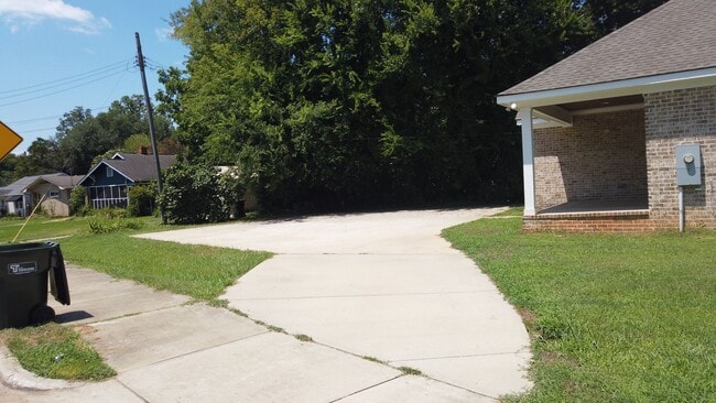 Photo - 2402 Prince Ave