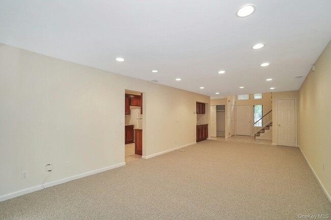 Photo - 23 Meadowood Dr