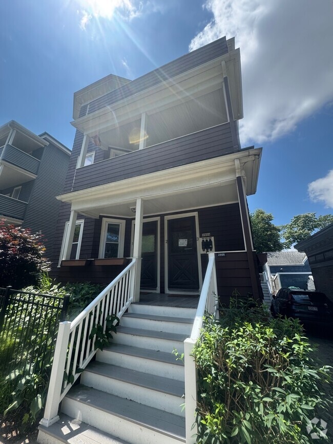 Building Photo - 298A Highland Ave Unit 3 Rental