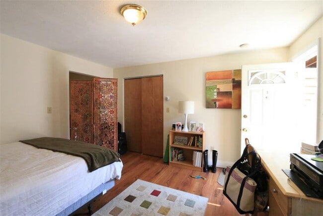 Photo - 128 Pine St Unit 2