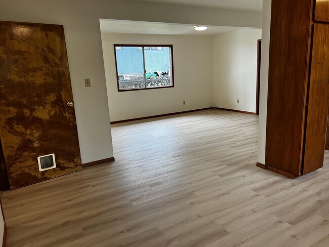 Photo - 25-209-209 Hana St