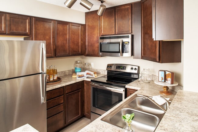 Building Photo - Loveland by Broadmoor Rental