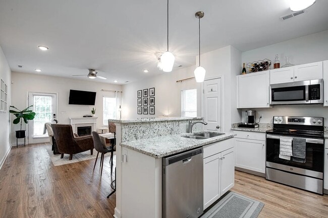 Photo - 2426 24th Ave N