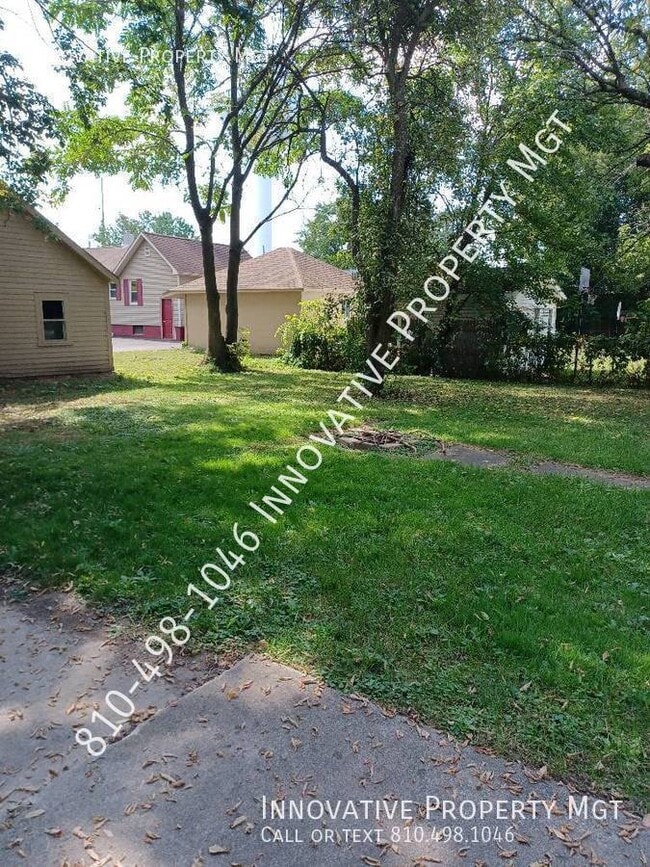 Photo - Burton ranch 3 bed 1 bath, hardwood floors...